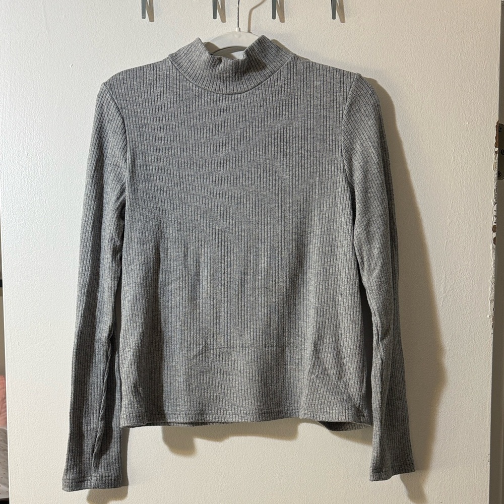 Time and Tru Gray Ribbed Turtleneck Sweater